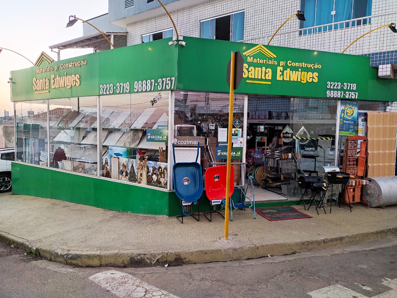 SANTA EDWIGES MATERIAIS DE CONSTRUÇÃO, 988926470 Click & Disk